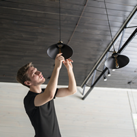 instalación de luces y cubre rieles de cortinas